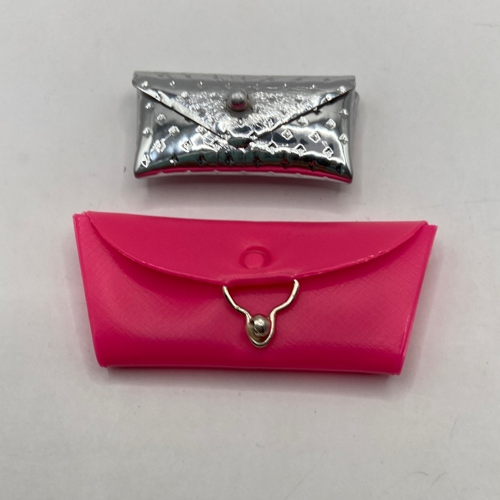 Vintage 1962 Barbie Doll By Mattel Hot Pink Vinyl Clutch Silver Dimple Clutch